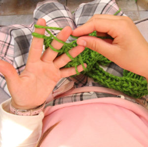 Kid’s Crafts: Finger Knitting