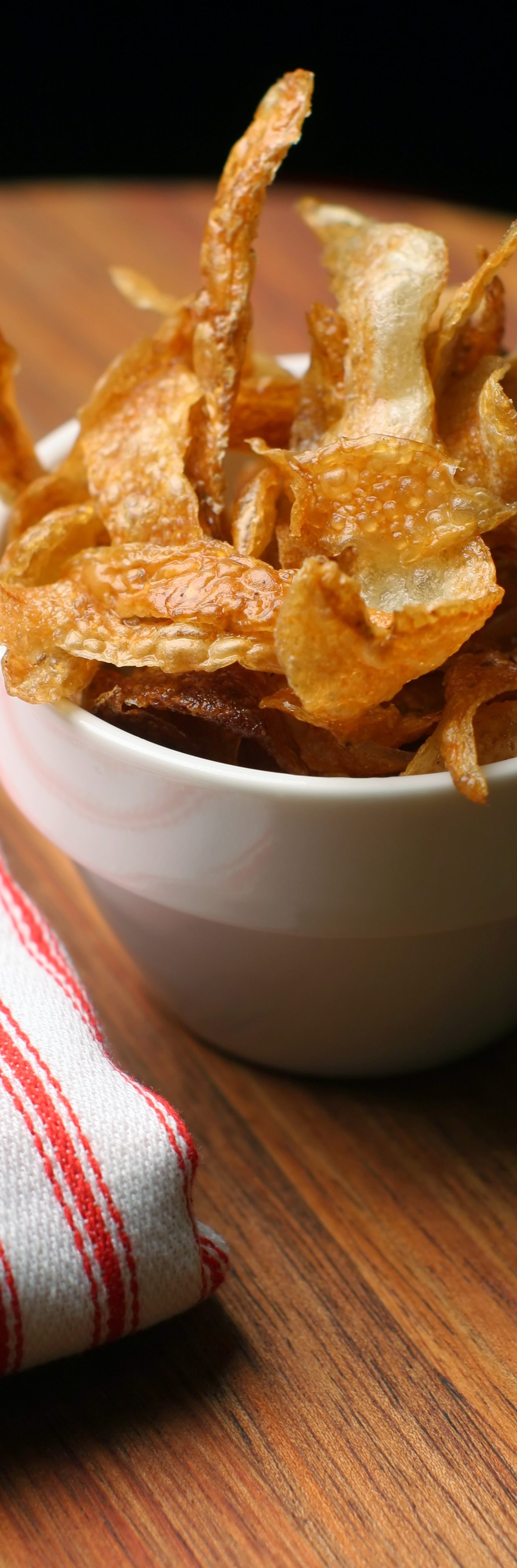 Reduce food waste and make potato peel chips