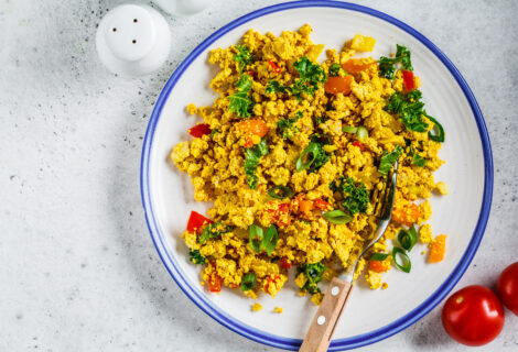 easy tofu scramble with spinach