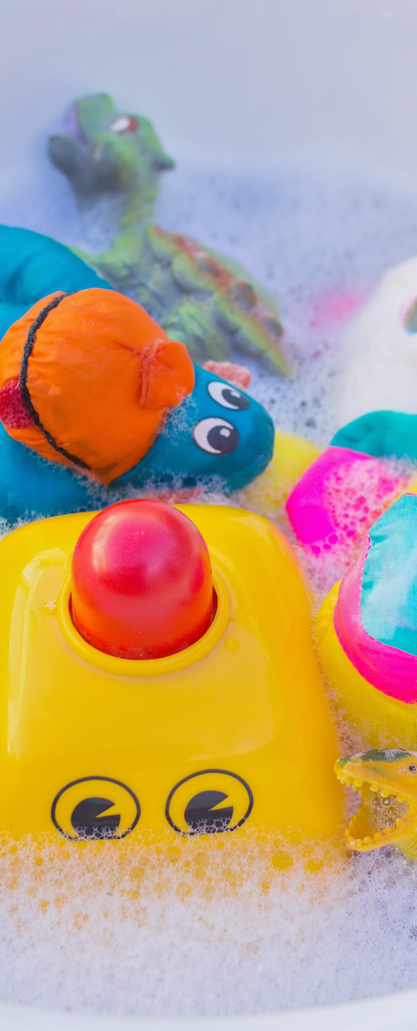 How To Clean Toys the Non-Toxic Way